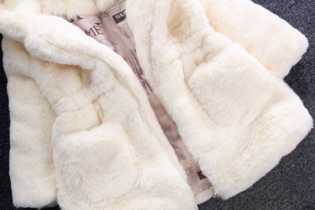 Fur Coat Image 15