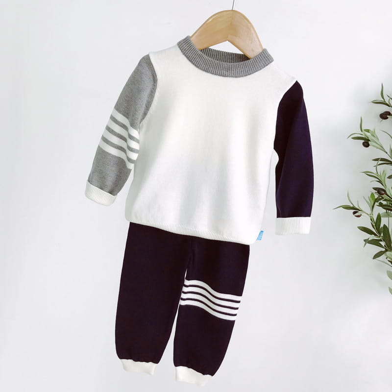 Baby Sweater Set Style